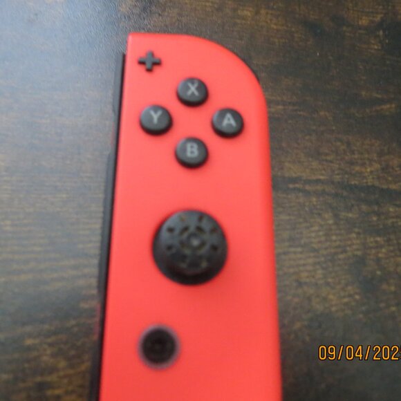Nintendo Switch Set of Joy Cons READ DESCRIPTION FOR PARTS - Picture 9 of 9